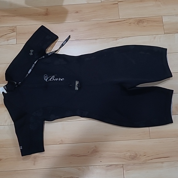 Women's size 12 Bare short wetsuit - Picture 3 of 6